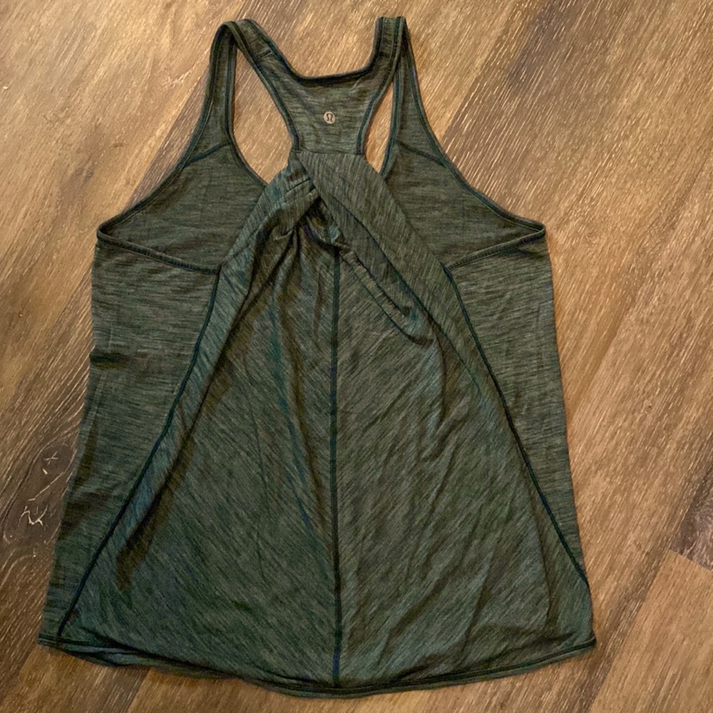 Lulu Lemon twist racer back green tank. Size 10.